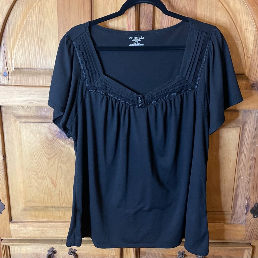 Venezia - Size 18/20 - Black Square Neck Shirt w/ Decorative …